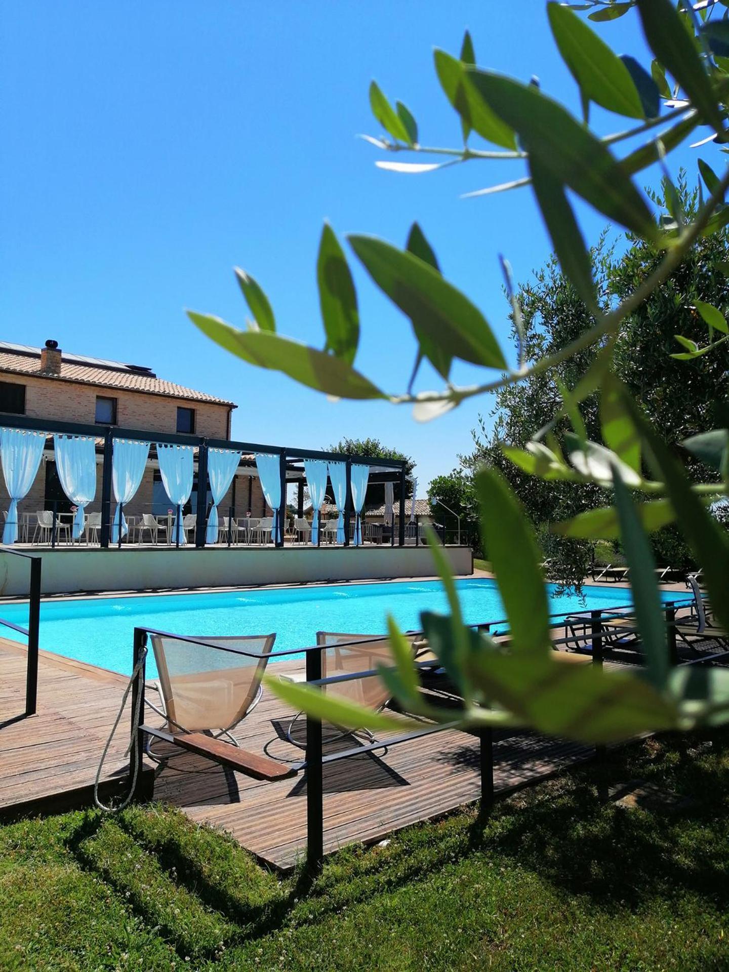 Hostal Solea Relais Di Charme- Adults Only Trecastelli Exterior foto