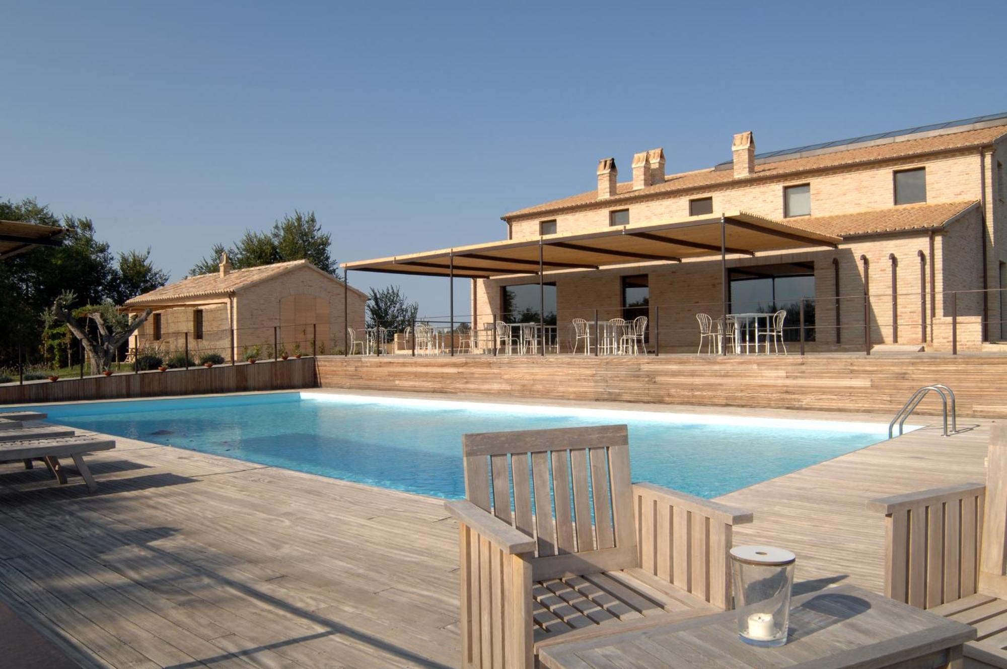 Hostal Solea Relais Di Charme- Adults Only Trecastelli Exterior foto