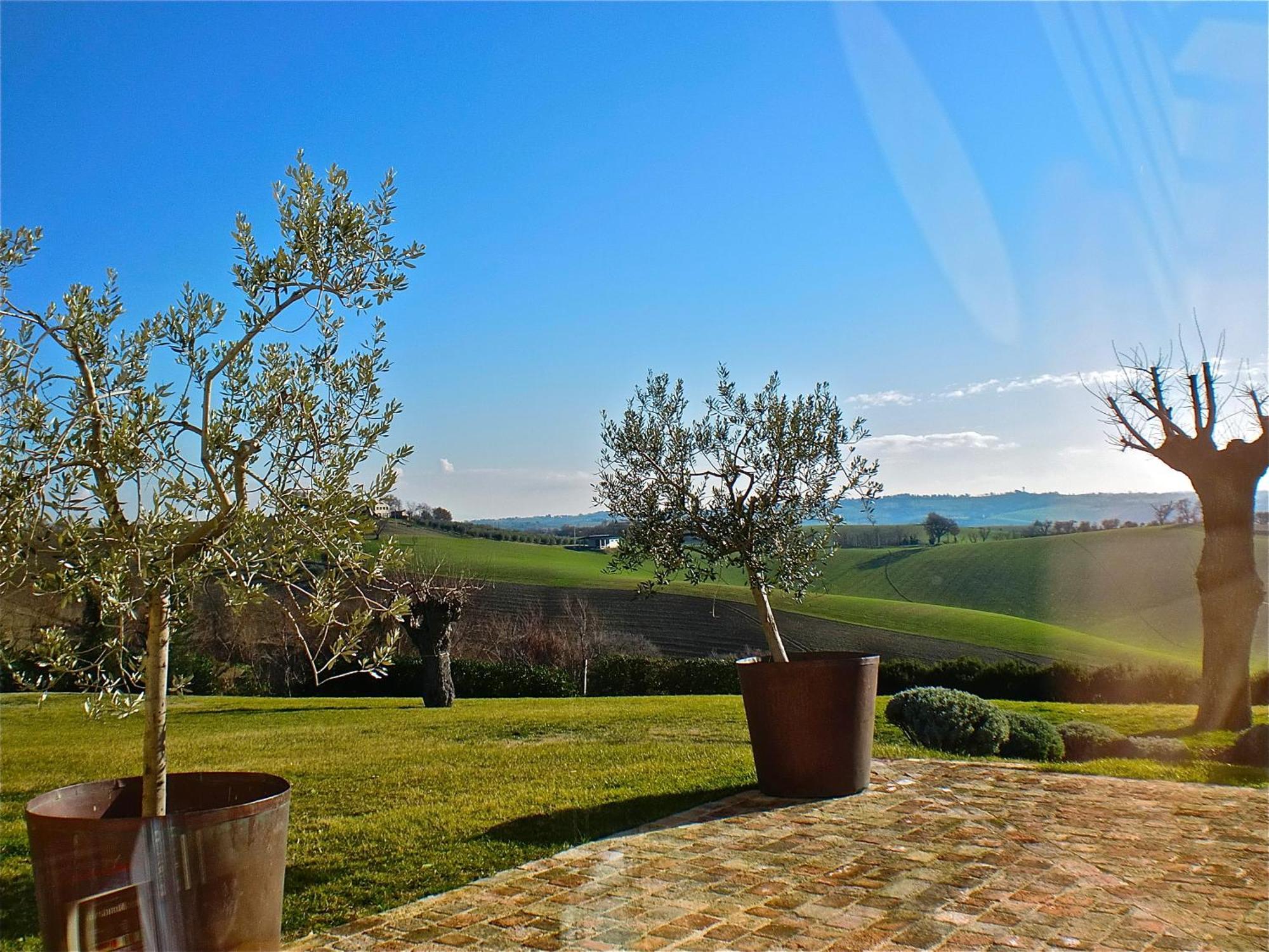 Hostal Solea Relais Di Charme- Adults Only Trecastelli Exterior foto