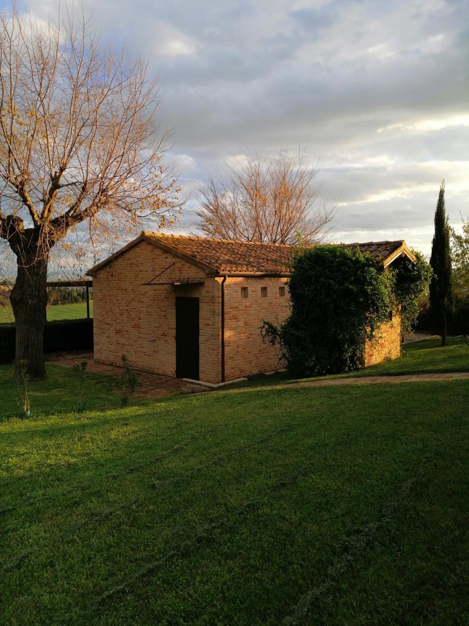 Hostal Solea Relais Di Charme- Adults Only Trecastelli Exterior foto