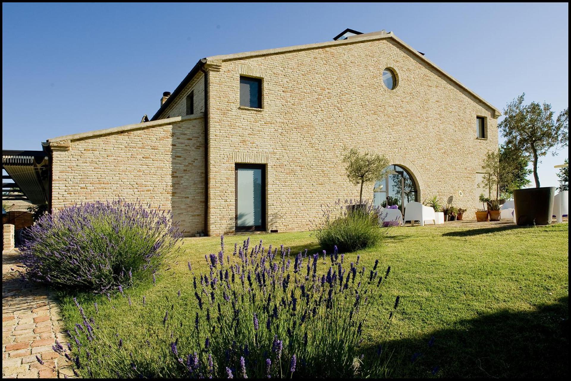 Hostal Solea Relais Di Charme- Adults Only Trecastelli Exterior foto