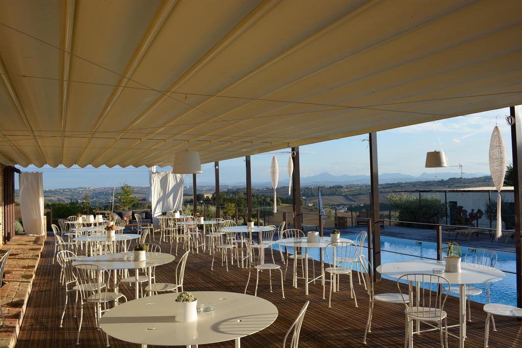 Hostal Solea Relais Di Charme- Adults Only Trecastelli Exterior foto